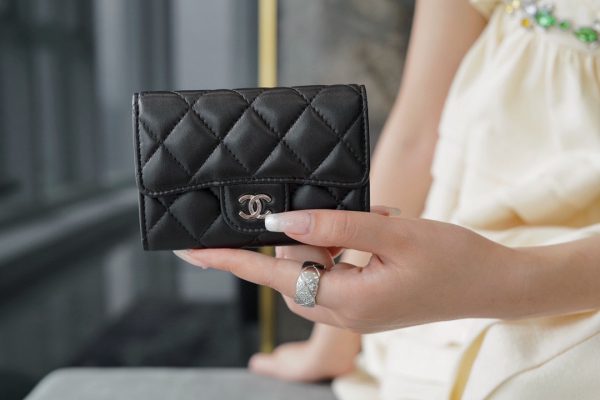 シャネル CHANEL マトラッセ クラシックカードケース ブラック 黒 AP0214 Y01864 C3906 ラムスキン シルバー金具