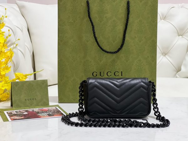 グッチ GGマーモント ベルトバッグ ブラック 699757 レザー シルバー金具 - 画像 (2)