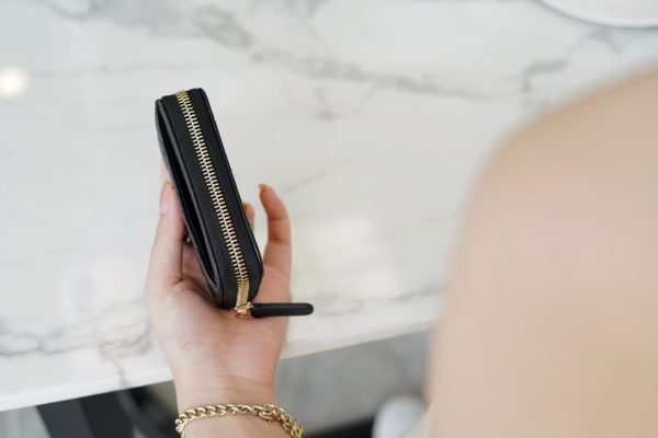 シャネル CHANEL ラウンドファスナーコインケース 小銭入れ ブラック AP0216 キャビアスキン ゴールド金具 - 画像 (6)