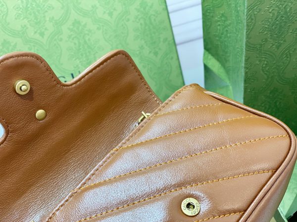 グッチ GGマーモントチェーンミニショルダー ピンクベージュ 476433 レザー ゴールド金具 - 画像 (6)