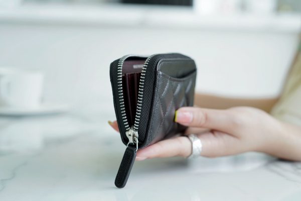 シャネル CHANEL ラウンドファスナーコインケース 小銭入れ ブラック AP0216 キャビアスキン シルバー金具 - 画像 (7)