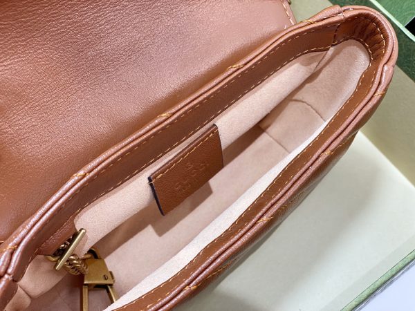 グッチ GGマーモントチェーンミニショルダー ピンクベージュ 476433 レザー ゴールド金具 - 画像 (7)