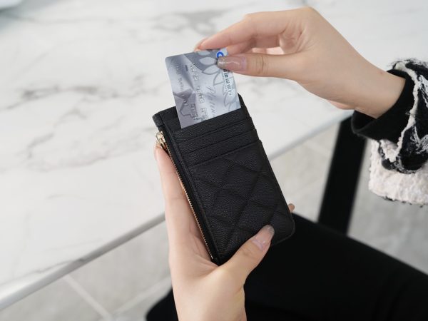 シャネル CHANEL カードケース マトラッセ クラシック ジップ ココマーク ブラック AP2570 キャビアスキン ゴールド金具 - 画像 (8)