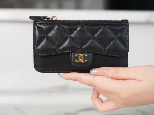 シャネル CHANEL カードケース マトラッセ クラシック ジップ ココマーク ブラック AP2570 ラムスキン ゴールド金具
