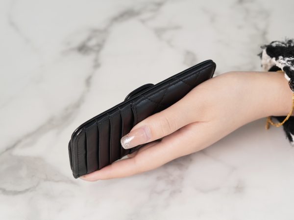 シャネル CHANEL カードケース マトラッセ クラシック ジップ ココマーク ブラック AP2570 ラムスキン ゴールド金具 - 画像 (4)