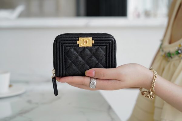 シャネル CHANEL ボーイシャネル コインケース ラウンドジップ ブラック A80602 キャビアスキン ゴールド金具 - 画像 (2)