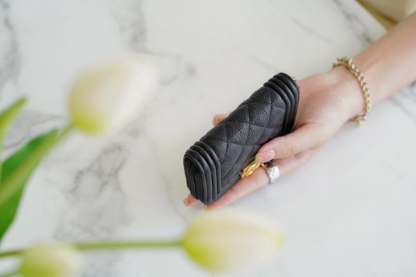 シャネル CHANEL ボーイシャネル コインケース ラウンドジップ ブラック A80602 キャビアスキン ゴールド金具 - 画像 (5)