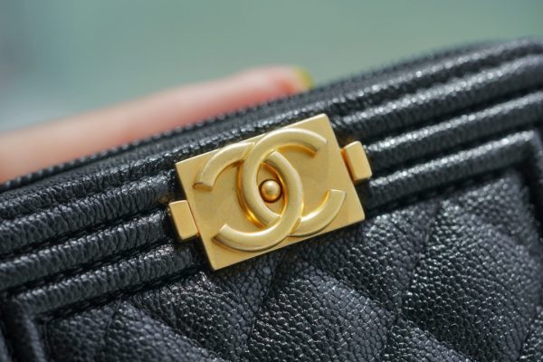 シャネル CHANEL ボーイシャネル コインケース ラウンドジップ ブラック A80602 キャビアスキン ゴールド金具 - 画像 (9)