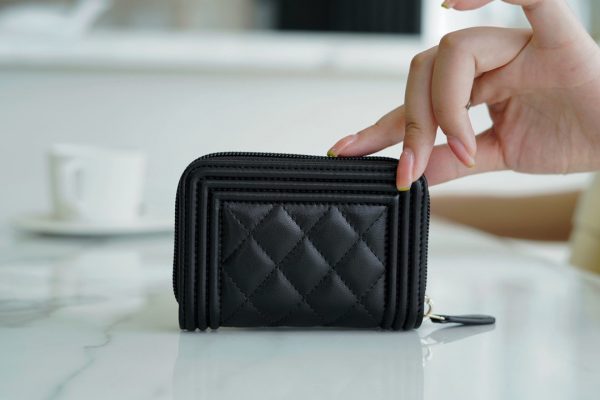 シャネル CHANEL ボーイシャネル コインケース ラウンドジップ ブラック A80602 ラムスキン ゴールド金具 - 画像 (5)