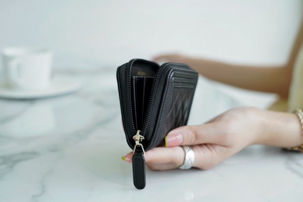 シャネル CHANEL ボーイシャネル コインケース ラウンドジップ ブラック A80602 ラムスキン ゴールド金具 - 画像 (7)