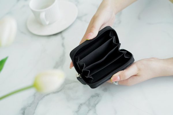 シャネル CHANEL ボーイシャネル コインケース ラウンドジップ ブラック A80602 ラムスキン ゴールド金具 - 画像 (8)