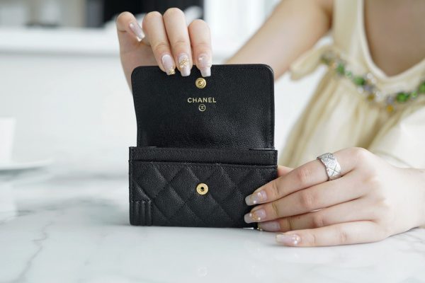 シャネル CHANEL スモールフラップウォレット ボーイシャネル ブラック A80734 キャビアスキン ゴールド金具 - 画像 (5)