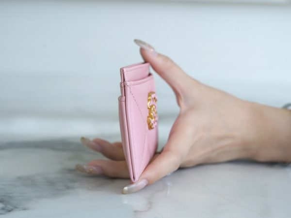 シャネル CHANEL カードケース シャネル19 ライン ピンク AP1167 ラムスキン ゴールド金具 - 画像 (5)