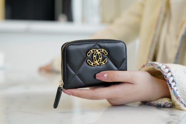 シャネル CHANEL コインケース 19 ジップ コインパース ブラック AP0949 ラムスキン ゴールド金具