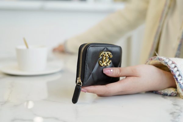 シャネル CHANEL コインケース 19 ジップ コインパース ブラック AP0949 ラムスキン ゴールド金具 - 画像 (2)