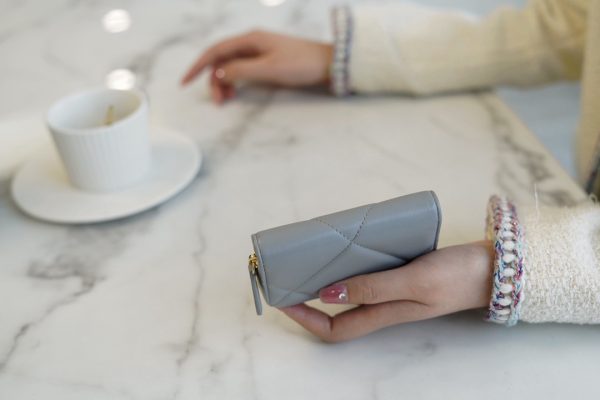 シャネル CHANEL コインケース 19 ジップ コインパース グレー AP0949 ラムスキン ゴールド金具 - 画像 (4)