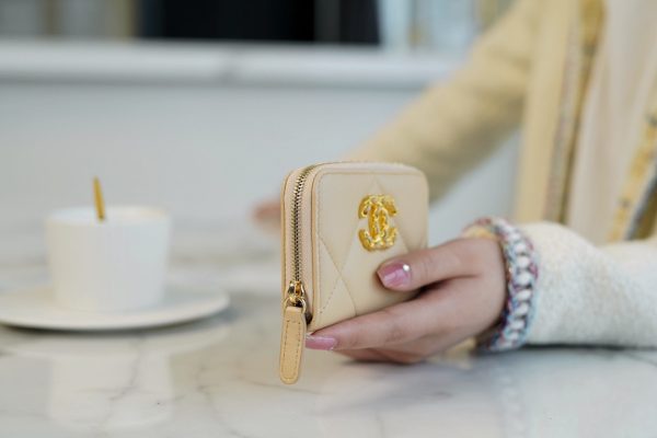 シャネル CHANEL コインケース 19 ジップ コインパース ベージュ AP0949 ラムスキン ゴールド金具 - 画像 (4)