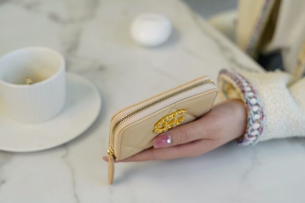 シャネル CHANEL コインケース 19 ジップ コインパース ベージュ AP0949 ラムスキン ゴールド金具 - 画像 (6)