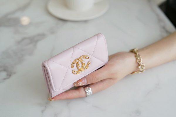 シャネル CHANEL カードケース 19フラップ ココマーク ピンク AP1790 ラムスキン ゴールド金具 - 画像 (5)