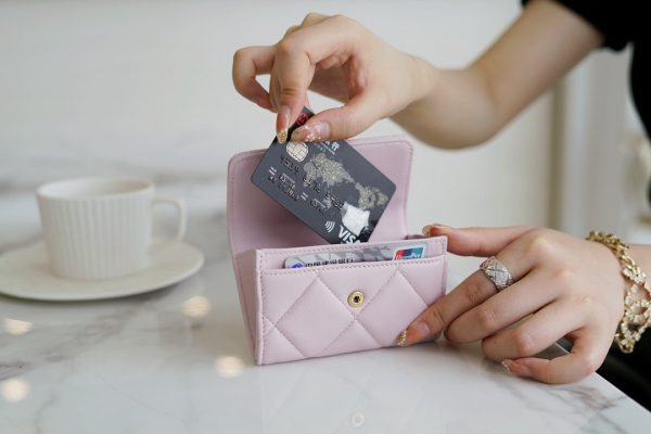 シャネル CHANEL カードケース 19フラップ ココマーク ピンク AP1790 ラムスキン ゴールド金具 - 画像 (8)