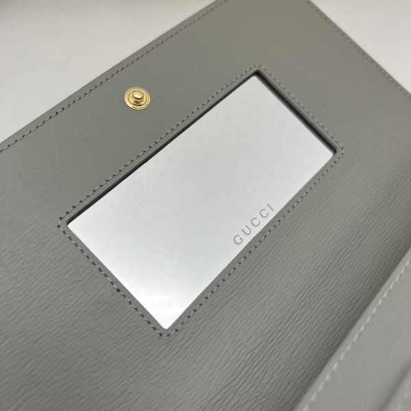 グッチ ショルダーバッグ 2024年 新作 グレー 772643 レザー ゴールド金具 - 画像 (5)