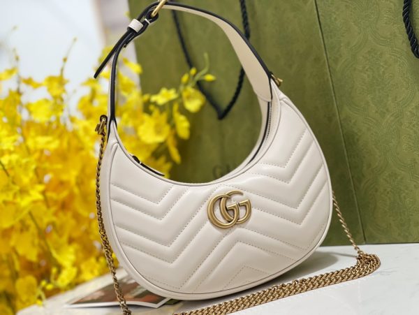 グッチ GGマーモント マトラッセ ミニバッグ ハンドバッグ ホワイト 699514 DTDHT 6832 レザー ゴールド金具 - 画像 (6)