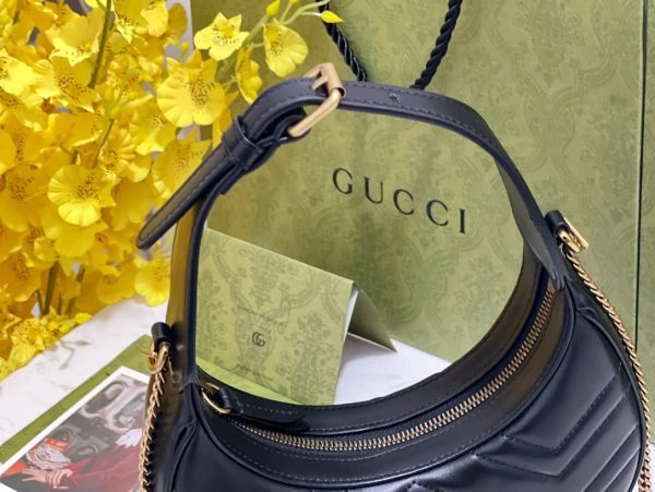 グッチ GGマーモント マトラッセ ミニバッグ ハンドバッグ ブラック 699514 DTDHT 6832 レザー ゴールド金具 - 画像 (7)