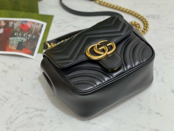 グッチ GGマーモント キルティング ミニ Wチェーンショルダーバッグ ブラック 739682 AABZC 1000 キルティングシェブロンレザー ゴールド金具 - 画像 (5)