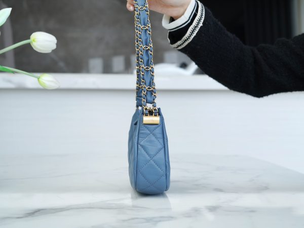 シャネル CHANEL バッグ 新作 2024 19シャネル ブルー AS2356 ラムスキン ゴールド金具 - 画像 (6)
