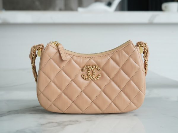 シャネル CHANEL バッグ 新作 2024 19シャネル ベージュ AS2356 ラムスキン ゴールド金具