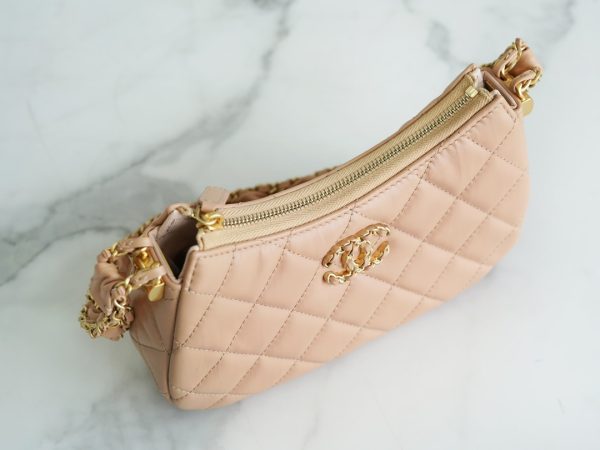 シャネル CHANEL バッグ 新作 2024 19シャネル ベージュ AS2356 ラムスキン ゴールド金具 - 画像 (8)