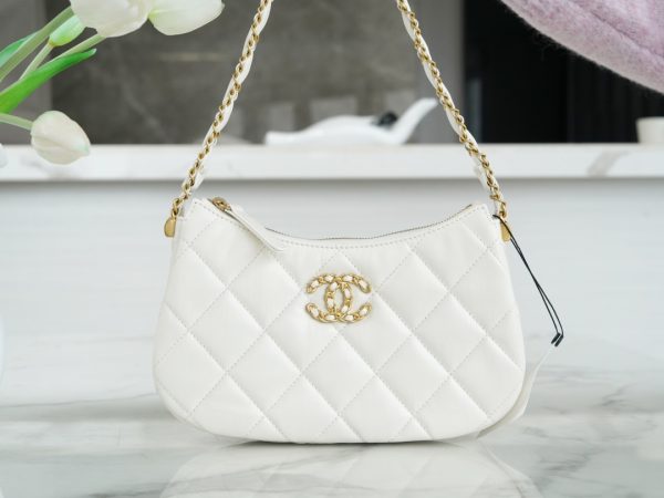 シャネル CHANEL バッグ 新作 2024 シャネル19 ホワイト AS2357 ラムスキン ゴールド金具 - 画像 (2)