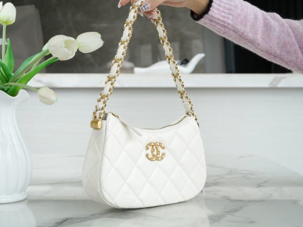 シャネル CHANEL バッグ 新作 2024 シャネル19 ホワイト AS2357 ラムスキン ゴールド金具 - 画像 (4)