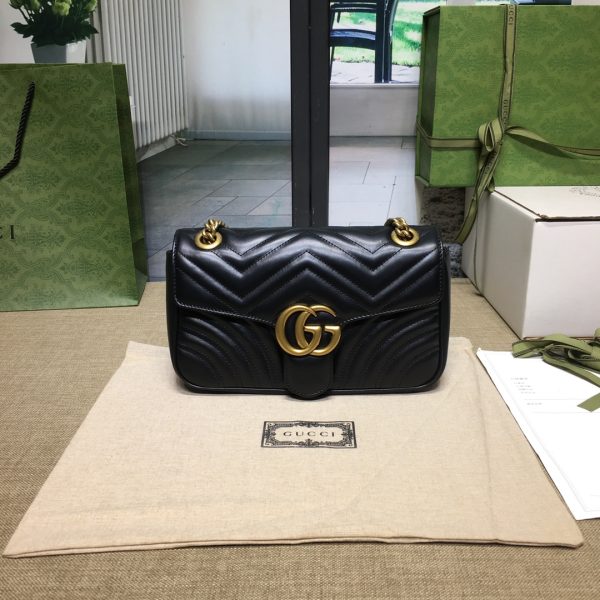 グッチ GGマーモント キルティング スモール ショルダーバッグ ブラック ‎‎‎443497 DTDIT 1000 シェブロンレザー ゴールド金具 - 画像 (2)