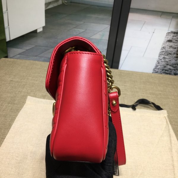 グッチ GGマーモント キルティング スモール ショルダーバッグ レッド ‎‎‎‎443497 AABZC 6832 シェブロンレザー ゴールド金具 - 画像 (5)