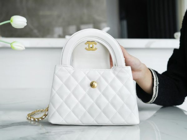 シャネル CHANEL バッグ 新作 2024 Kelly ホワイト AS2355 ラムスキン ゴールド金具 - 画像 (4)