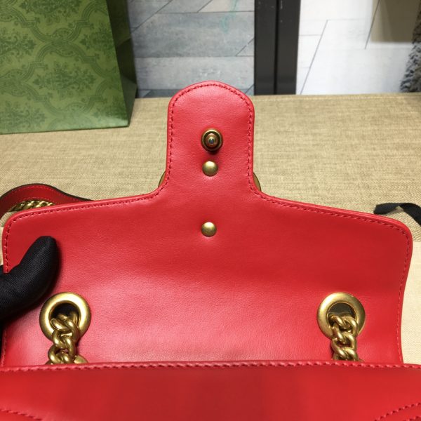 グッチ GGマーモント キルティング ミニバッグ レッド 446744 AABZC 6832 シェブロンレザー ゴールド金具 - 画像 (6)