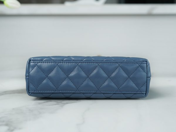 シャネル CHANEL バッグ 新作 2024 Kelly ブルー AS2355 ラムスキン ゴールド金具 - 画像 (7)