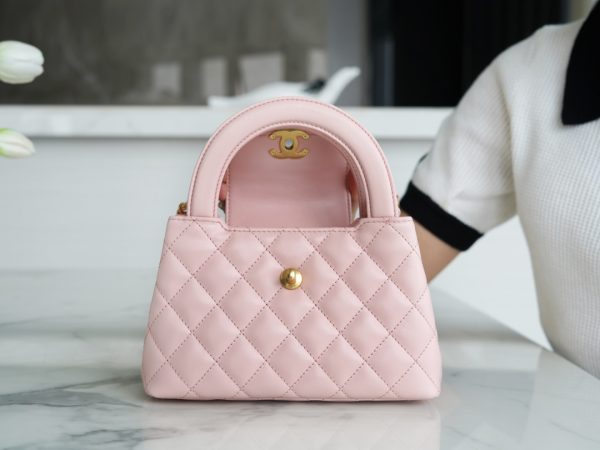 シャネル CHANEL バッグ 新作 2024 Kelly ベビーピンク AS2355 ラムスキン ゴールド金具 - 画像 (3)