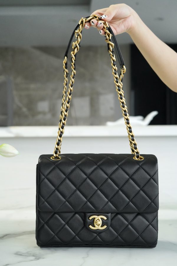 シャネル CHANEL バッグ 新作 2024 ブラック AS2315 ラムスキン ゴールド金具