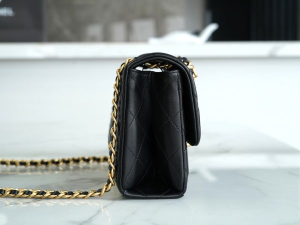 シャネル CHANEL バッグ 新作 2024 ブラック AS2316 ラムスキン ゴールド金具 - 画像 (8)
