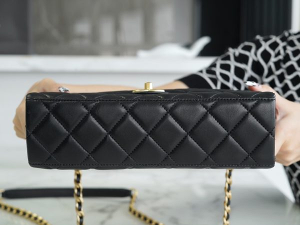 シャネル CHANEL バッグ 新作 2024 ブラック AS2316 ラムスキン ゴールド金具 - 画像 (9)