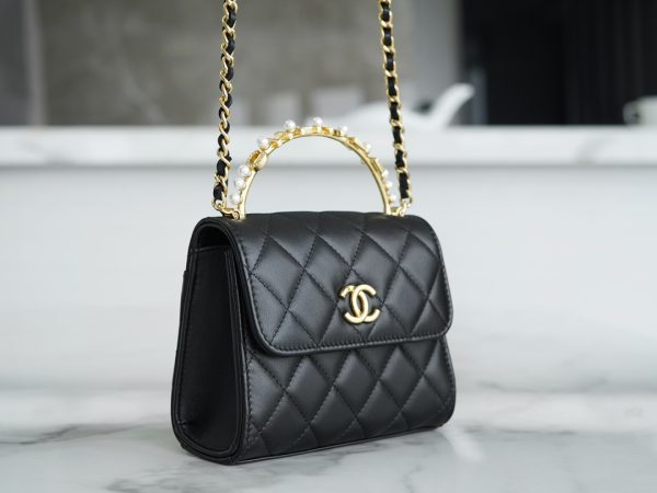 シャネル CHANEL バッグ 新作 2024 ブラック AS2351 ラムスキン ゴールド金具 - 画像 (3)