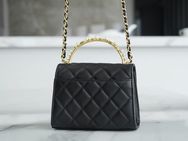 シャネル CHANEL バッグ 新作 2024 ブラック AS2351 ラムスキン ゴールド金具 - 画像 (4)