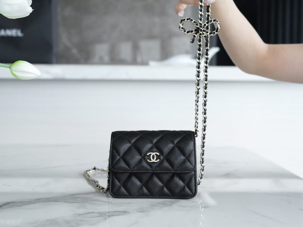 シャネル CHANEL バッグ 新作 2024 ブラック AS2325 キャビアスキン シルバー金具 - 画像 (2)