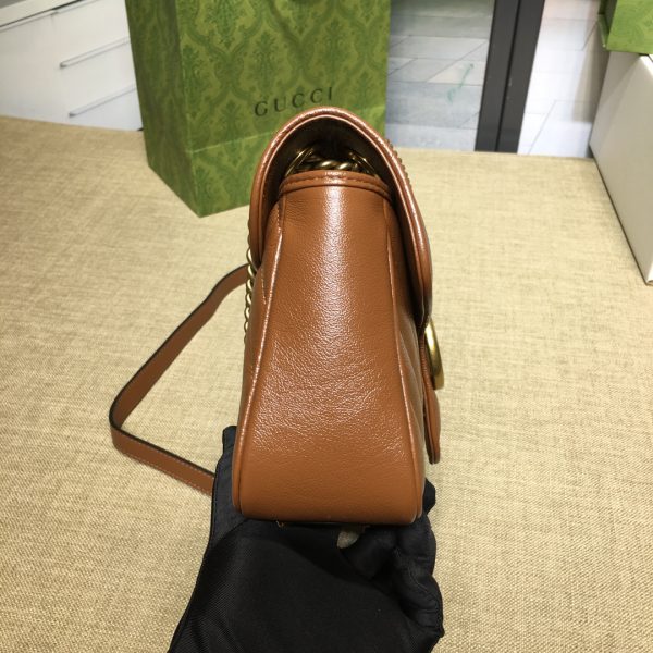 グッチ GGマーモント キルティング スモール ショルダーバッグ ブラウン ‎443497 DTDIT 2535 レザー ゴールド金具 - 画像 (6)