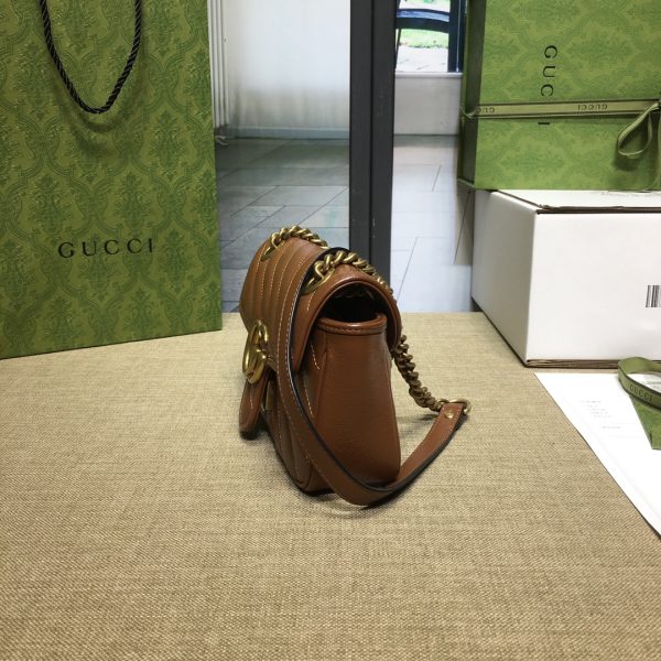 グッチ GGマーモント キルティング ミニバッグ ブラウン ‎446744 DTDIT 2535 レザー ゴールド金具 - 画像 (5)