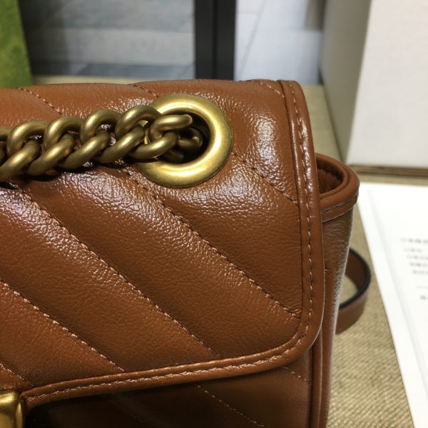グッチ GGマーモント キルティング ミニバッグ ブラウン ‎446744 DTDIT 2535 レザー ゴールド金具 - 画像 (9)