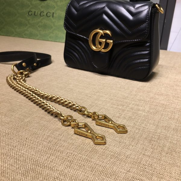 グッチ GGマーモント ミニ トップハンドルバッグ ブラック ‎547260 DTDIT 1000 レザー ゴールド金具 - 画像 (8)