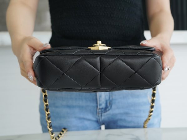 シャネル CHANEL バッグ 新作 2024 ブラック AS2332 ラムスキン ゴールド金具 - 画像 (5)